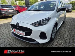Weiß Neu 2025 Mazda 2 Center-Line Limousine | 22.850 € (Fairer Preis)