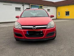 Rot Gebraucht 2006 Opel Astra Kombi | 900 € (Fairer Preis)
