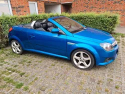 Blau Gebraucht 2004 Opel Tigra Sport Cabrio | 1.600 € (Fairer Preis)