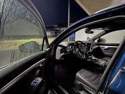 Blau Gebraucht 2018 VW Touareg Elegance SUV | 35.700 € (Guter Preis)