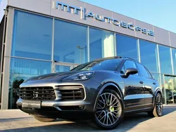 Quarzitgraumetallic Gebraucht 2019 Porsche Cayenne Chrono SUV | 75.900 €