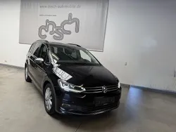 Deep black Gebraucht 2018 VW Touran Highline Van / Kleinbus | 15.890 € (Guter Preis)