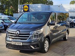 Grau Gebraucht 2023 Renault Trafic Life Van | 34.890 € (Fairer Preis)