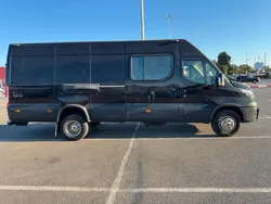Schwarz Gebraucht 2019 Iveco Daily Limousine | 19.990 €