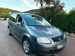 Grau Gebraucht 2005 VW Touran Van / Kleinbus | 1.900 € (Guter Preis)