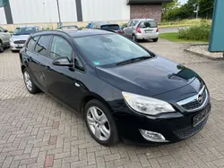 Schwarz Gebraucht 2011 Opel Astra Design Edition Kombi | 2.988 € (Superpreis)