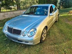 Silber Gebraucht 2003 Mercedes E270 Limousine | 1.500 € (Superpreis)