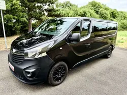 Schwarz Gebraucht 2015 Opel Vivaro Van | 18.990 €