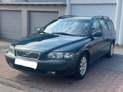 Grün Gebraucht 2001 Volvo V70 Kombi | 3.900 € (Etwas zu teuer)