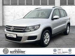 Silber Gebraucht 2015 VW Tiguan Trendline SUV | 10.980 € (Fairer Preis)