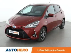 Rot Gebraucht 2017 Toyota Yaris Hybrid Team Kleinwagen | 13.940 € (Fairer Preis)