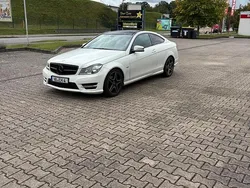 Weiß Gebraucht 2011 Mercedes C220 Coupé | 7.490 €