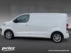 Eisweiß Gebraucht 2023 Peugeot e-Expert Van | 22.015 € (Fairer Preis)
