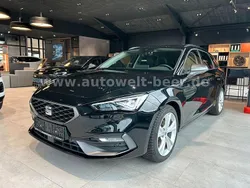 Schwarz Gebraucht 2024 Seat Leon FR Limousine | 27.850 € (Fairer Preis)
