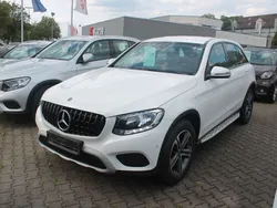 Weiß polarweiß Gebraucht 2018 Mercedes GLC220 SUV | 29.999 € (Etwas zu teuer)