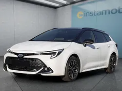 Weiß Gebraucht 2024 Toyota Corolla Limousine | 33.049 €