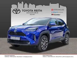 Nachtblau mica metallic Gebraucht 2022 Toyota Yaris Hybrid Connect Style | 23.970 € (Fairer Preis)