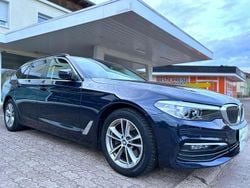 Blau Gebraucht 2020 BMW 518 Performance Kombi | 21.890 €