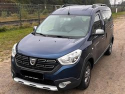Blau Gebraucht 2019 Dacia Dokker Prestige Van / Kleinbus | 7.500 € (Etwas zu teuer)