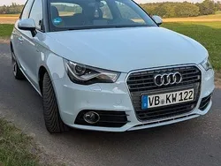 Blau Gebraucht 2012 Audi A1 Sportback S-Line Kleinwagen | 11.500 € (Etwas zu teuer)