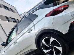 Weiß Gebraucht 2018 Opel Grandland X Ultimate SUV | 20.400 € (Etwas zu teuer)