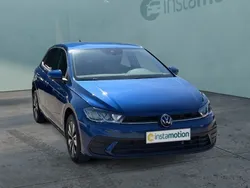 Blau Gebraucht 2024 VW Polo Move Limousine | 23.800 € (Fairer Preis)