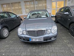 Silber Gebraucht 2007 Mercedes E320 Limousine | 4.300 € (Superpreis)