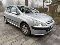 Silber metallic Gebraucht 2004 Peugeot 307 Premium Limousine | 2.900 € (Fairer Preis)