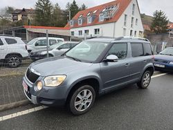 Grau Gebraucht 2009 Skoda Yeti SUV | 3.300 € (Fairer Preis)