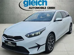 Weiß Gebraucht 2025 Kia Ceed Sportswagon Kombi | 28.900 € (Fairer Preis)