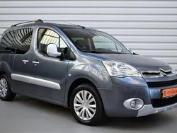 Grau Gebraucht 2011 Citroën Berlingo SELECTION Van / Kleinbus | 13.990 €