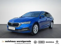 Raceblau metallic Gebraucht 2021 Skoda Octavia Style Kombi | 19.340 € (Fairer Preis)