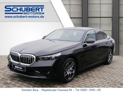 Black sapphire metallic Gebraucht 2023 BMW i5 Limousine | 83.360 €