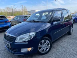 Blau Gebraucht 2014 Skoda Roomster Kombi | 4.990 € (Fairer Preis)