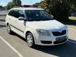 Weiß Gebraucht 2008 Skoda Fabia Kombi | 2.490 € (Fairer Preis)