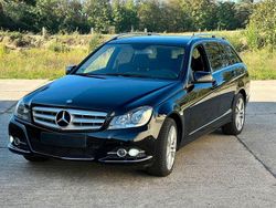 Schwarz Gebraucht 2012 Mercedes C200 Avantgarde Kombi | 8.600 € (Etwas zu teuer)