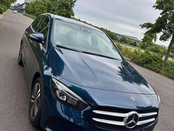 Blau Gebraucht 2020 Mercedes B200 Progressive Van / Kleinbus | 24.500 € (Fairer Preis)