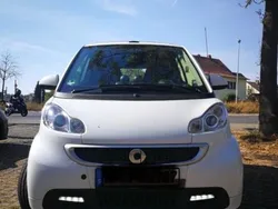 Weiß Gebraucht 2012 Smart ForTwo Cabrio Cabrio | 5.999 € (Fairer Preis)
