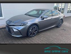 Grau Neu 2025 Toyota Camry Limousine | 47.980 €