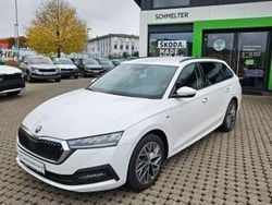 Weiß Gebraucht 2022 Skoda Octavia Tour Kombi | 23.990 € (Fairer Preis)