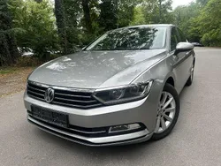 Silber Gebraucht 2017 VW Passat Highline Limousine | 14.990 € (Fairer Preis)