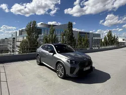 Grau Gebraucht 2024 BMW X2 M Sport SUV | 59.700 € (Guter Preis)