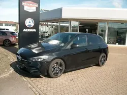Nachtschwarz unilack Gebraucht 2020 Mercedes B200 AMG line Van / Kleinbus | 28.950 € (Teuer)