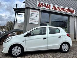 Weiß Gebraucht 2015 Mitsubishi Space Star Classic Collection Kleinwagen | 5.450 € (Etwas zu teuer)