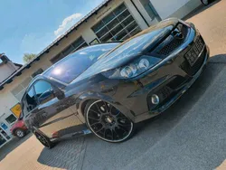 Schwarz Gebraucht 2006 Opel Vectra OPC Limousine | 5.980 €