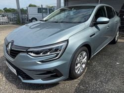Grau Gebraucht 2021 Renault Mégane IV Zen Limousine | 16.490 € (Guter Preis)