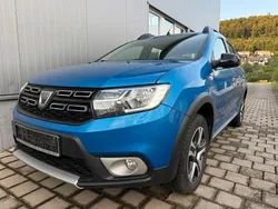 Blau Gebraucht 2020 Dacia Sandero Celebration Kleinwagen | 12.990 € (Guter Preis)