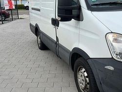 Weiß Gebraucht 2009 Iveco Daily Van / Kleinbus | 5.500 €