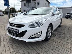 Weiß Gebraucht 2015 Hyundai i40 Edition Kombi | 10.490 € (Fairer Preis)