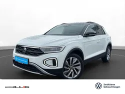 Pure white schwarz (weiß) Gebraucht 2024 VW T-Roc IQ Drive SUV | 29.490 € (Guter Preis)